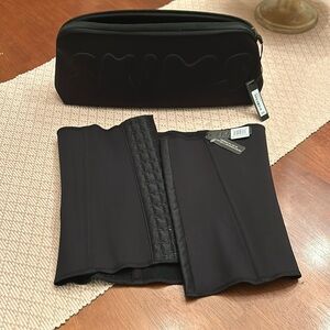 NWT Skims waist trainer and pouch size small Kim Kardashian